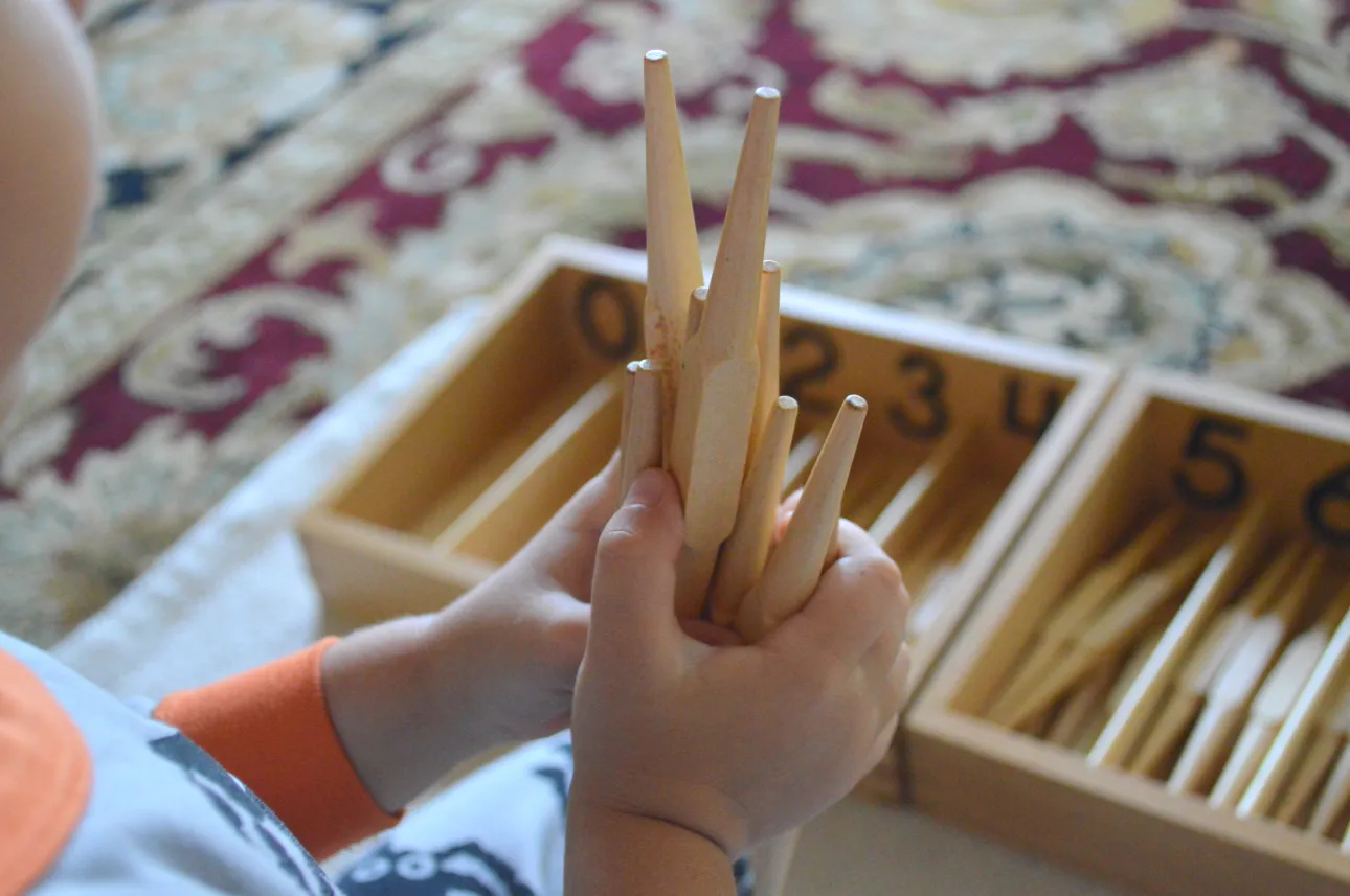 Montessori Spindle Box